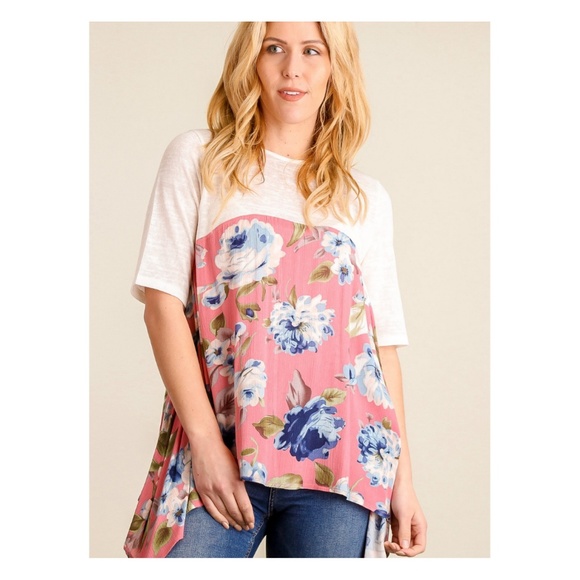 Cute Sharkbite Hem White and Floral Tee - Picture 2 of 7